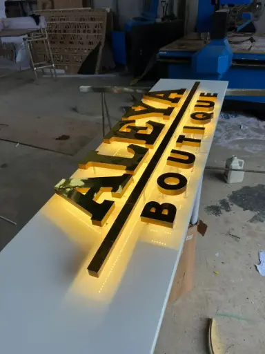 Letras en aluminio dorado aleman